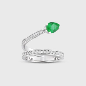 Anel Bliss Emerald - joia em ouro branco com gemas naturais - esmeraldas e diamantes naturais
