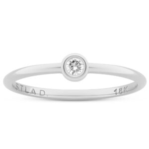 Anel de noivado Singular S. em ouro branco 18k e diamante natural de 5 pontos